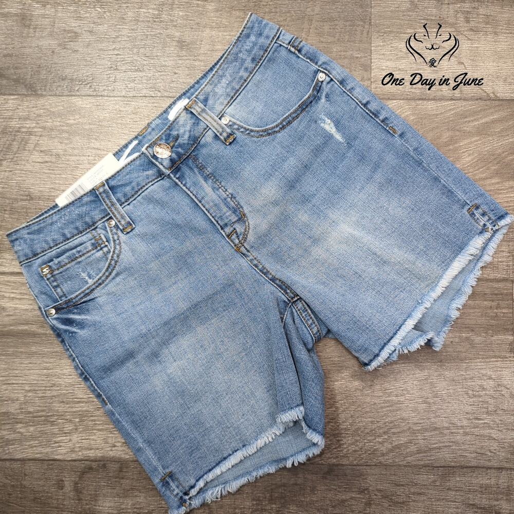 Seven7 5" Inseam Weekend Shorts Size 4
